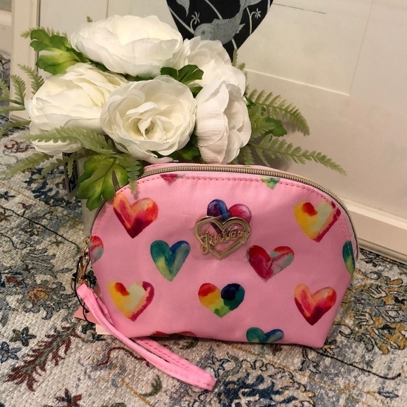 Juicy Couture Accessories - NWT Juicy Couture cosmetic bag